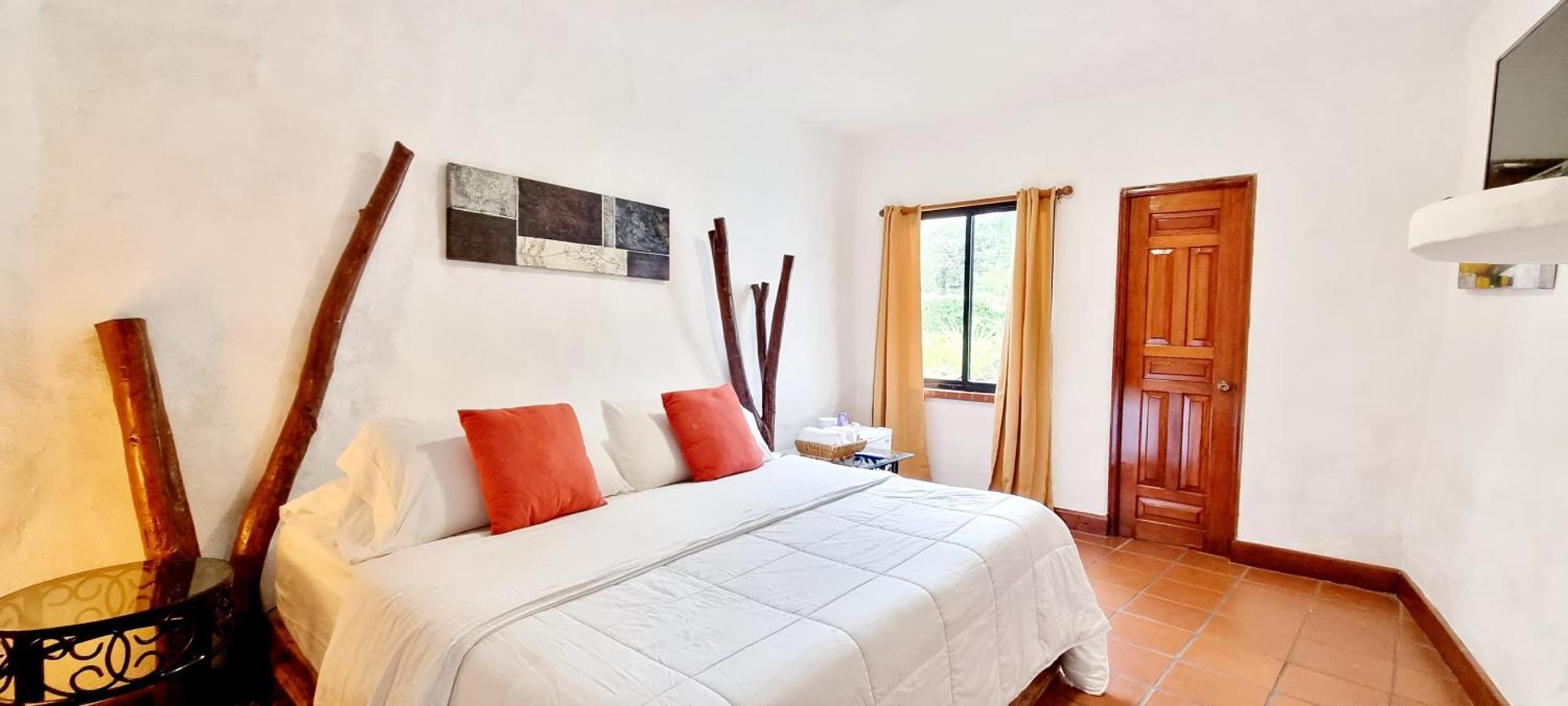 Mia Nueva Gorgona Hotel ภายนอก รูปภาพ