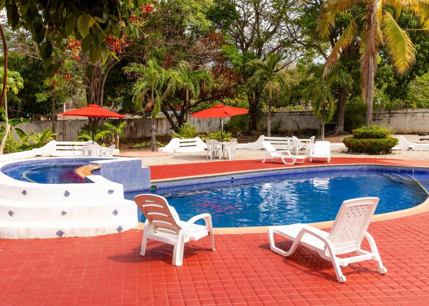 Mia Nueva Gorgona Hotel ภายนอก รูปภาพ