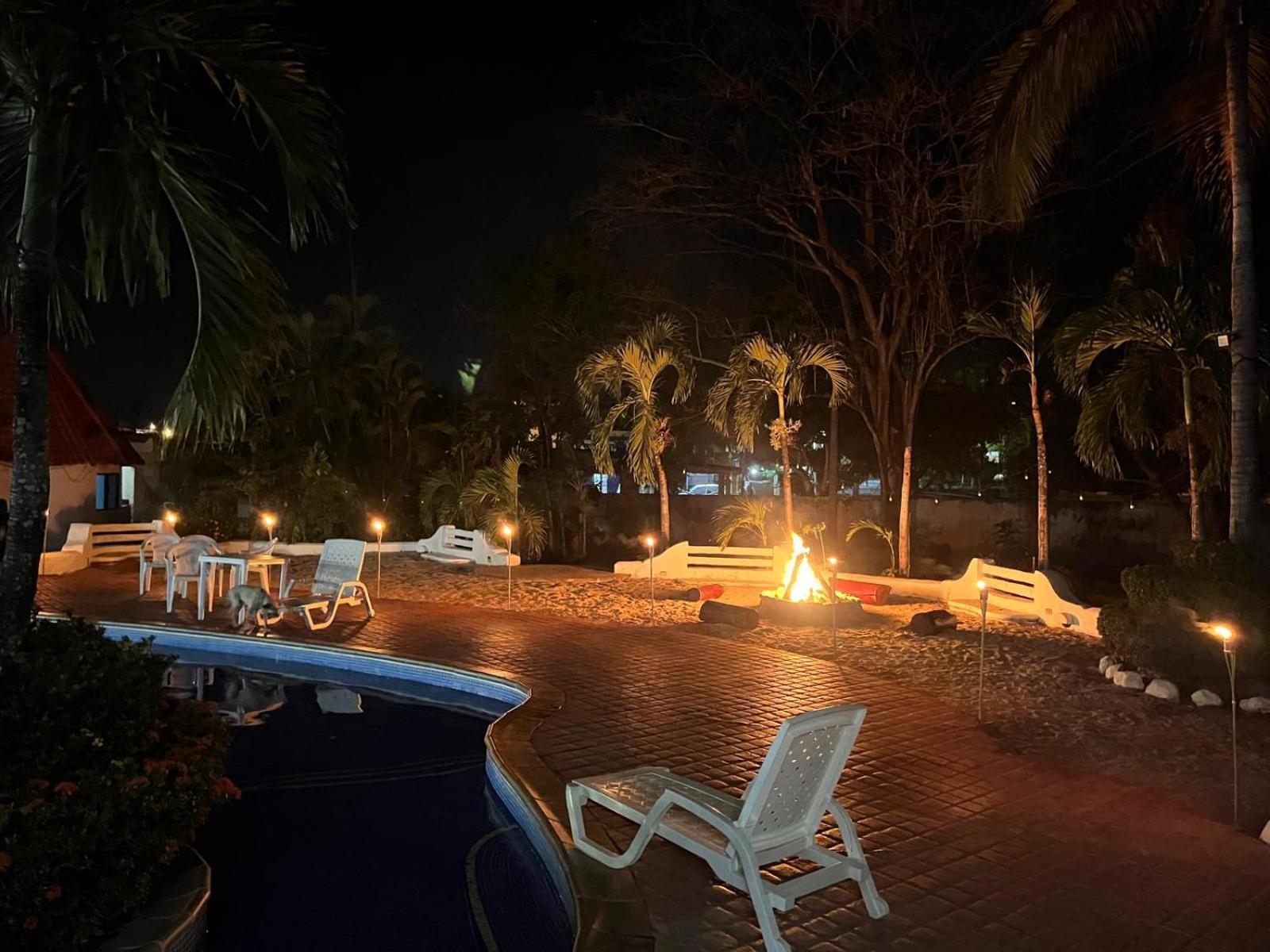 Mia Nueva Gorgona Hotel ภายนอก รูปภาพ